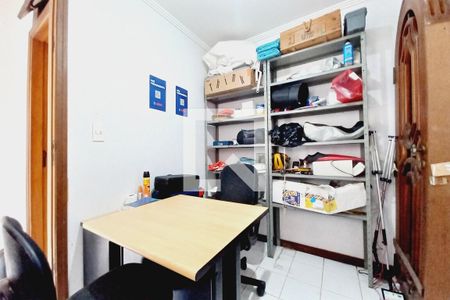 Casa à venda com 287m², 4 quartos e 2 vagasQuarto de Serviço