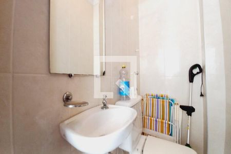 Casa à venda com 287m², 4 quartos e 2 vagasBanheiro de Serviço