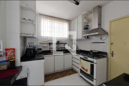Apartamento à venda com 190m², 5 quartos e 2 vagasCozinha