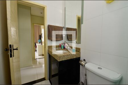 Apartamento à venda com 190m², 5 quartos e 2 vagasBanheiro social