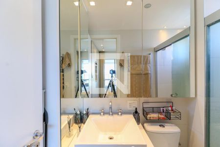 Apartamento à venda com 44m², 1 quarto e 1 vaga Apartamento à venda com 44m², 1 quarto e 1 vagaBanheiro da Suíte