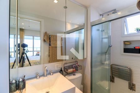 Apartamento à venda com 44m², 1 quarto e 1 vaga Apartamento à venda com 44m², 1 quarto e 1 vagaBanheiro da Suíte