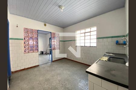 Casa à venda com 240m², 7 quartos e 2 vagasCozinha 1