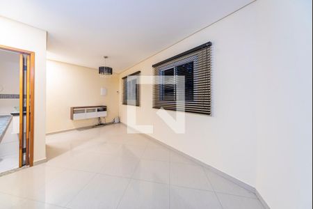 Sala de casa à venda com 2 quartos, 120m² em Vila Pires, Santo André