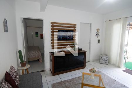 Sala de casa para alugar com 2 quartos, 50m² em Jardim Primavera, Duque de Caxias