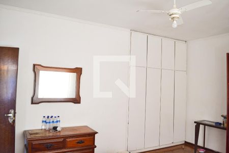 Casa à venda com 750m², 3 quartos e 4 vagasQuarto 1