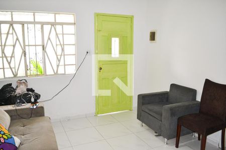 Casa à venda com 750m², 3 quartos e 4 vagasSala casa 2