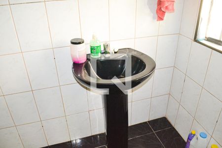 Casa à venda com 750m², 3 quartos e 4 vagasBanheiro casa 2