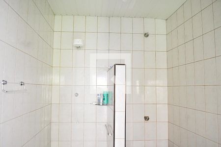 Casa à venda com 750m², 3 quartos e 4 vagasBanheiro casa 2