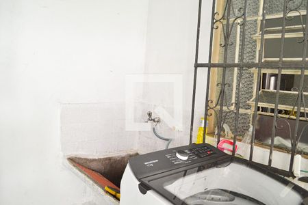 Casa à venda com 750m², 3 quartos e 4 vagasÁrea de serviço casa 2