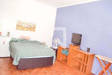 Casa à venda com 750m², 3 quartos e 4 vagasQuarto 2