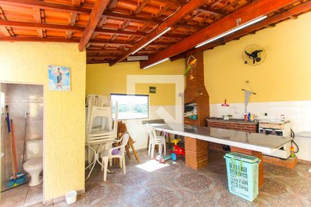 Casa à venda com 220m², 3 quartos e 5 vagasChurrasqueira