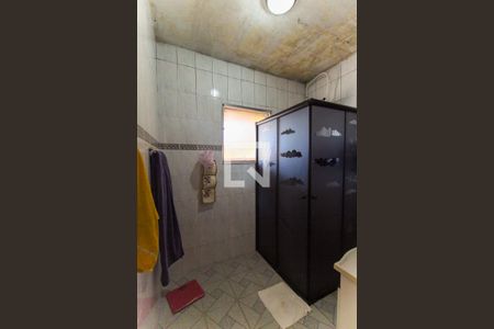 Casa à venda com 220m², 3 quartos e 5 vagasBanheiro da Suíte