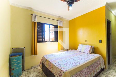 Casa à venda com 220m², 3 quartos e 5 vagasSuíte