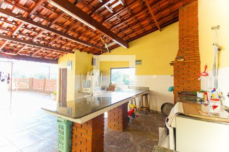 Casa à venda com 220m², 3 quartos e 5 vagasChurrasqueira