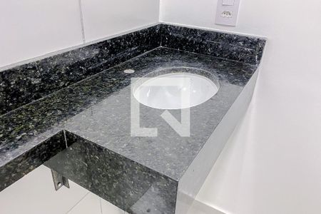 Apartamento à venda com 38m², 2 quartos e sem vagaBanheiro
