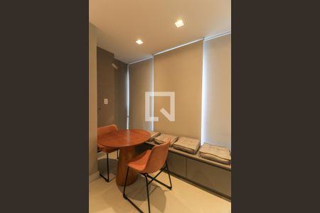 Studio para alugar com 31m², 1 quarto e sem vaga Studio para alugar com 31m², 1 quarto e sem vagaVaranda