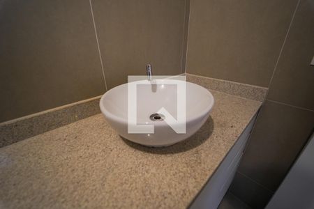 Apartamento para alugar com 94m², 2 quartos e sem vagaBanheiro