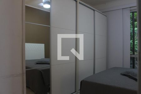 Quarto Suite 1 de apartamento à venda com 4 quartos, 140m² em Humaitá, Rio de Janeiro