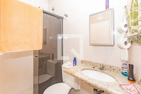Banheiro da Suíte de casa à venda com 3 quartos, 150m² em Vila Brasilio Machado, São Paulo