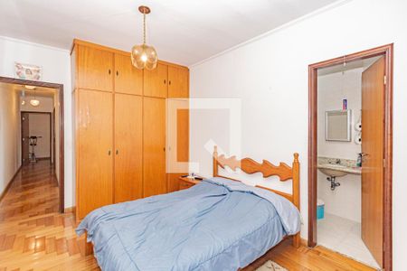 Suíte de casa à venda com 3 quartos, 150m² em Vila Brasilio Machado, São Paulo
