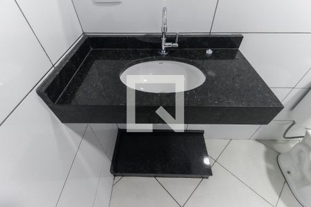 Banheiro de casa para alugar com 1 quarto, 35m² em Jardim Nossa Senhora do Carmo, São Paulo