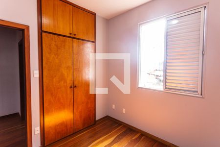Quarto 2 de apartamento para alugar com 3 quartos, 65m² em Sagrada Família, Belo Horizonte