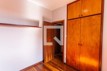 Quarto 2 de apartamento para alugar com 3 quartos, 65m² em Sagrada Família, Belo Horizonte