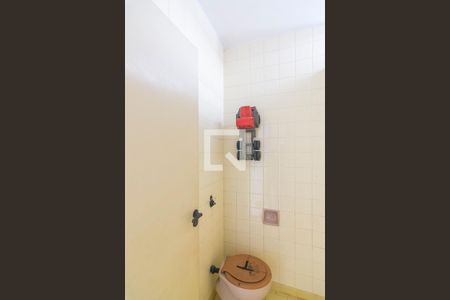 Casa para alugar com 260m², 3 quartos e 4 vagasBanheiro de Serviço