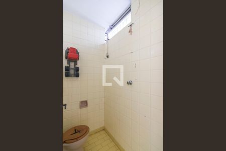 Casa para alugar com 260m², 3 quartos e 4 vagasBanheiro de Serviço