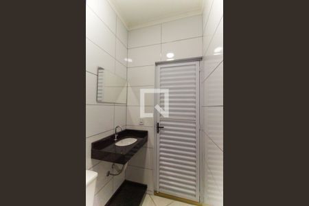 Banheiro de casa de condomínio para alugar com 1 quarto, 30m² em Jardim Nossa Senhora do Carmo, São Paulo