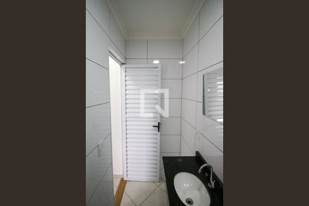 Banheiro de casa para alugar com 1 quarto, 25m² em Jardim Nossa Senhora do Carmo, São Paulo