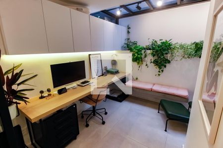 Casa de condomínio à venda com 112m², 2 quartos e 2 vagasEscritório