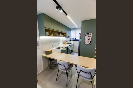 Casa de condomínio à venda com 112m², 2 quartos e 2 vagasCozinha - Armários