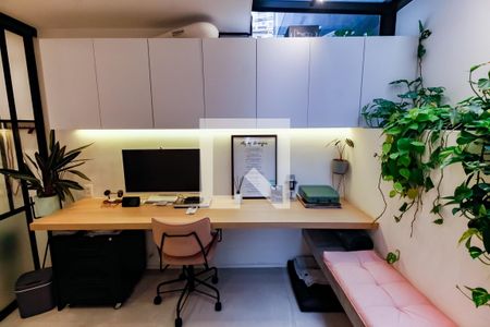 Casa de condomínio à venda com 112m², 2 quartos e 2 vagasEscritório