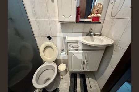 Casa para alugar com 100m², 3 quartos e sem vagaBanheiro 