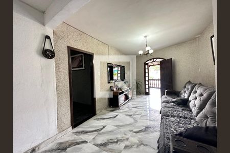 Sala de casa para alugar com 3 quartos, 100m² em Cachoeirinha, Belo Horizonte