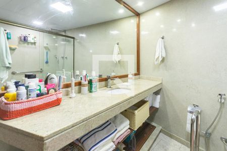 Casa para alugar com 350m², 3 quartos e 1 vagaBanheiro