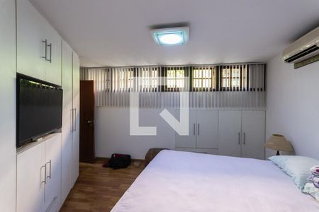 Casa para alugar com 350m², 3 quartos e 1 vagaSuíte
