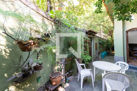 Casa para alugar com 350m², 3 quartos e 1 vagaQuintal