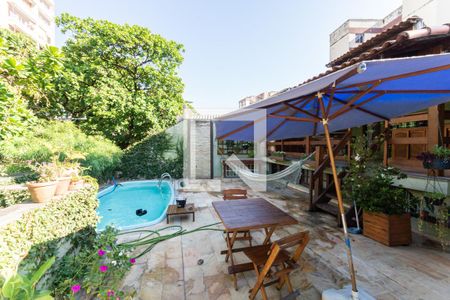 Casa para alugar com 350m², 3 quartos e 1 vagaCobertura