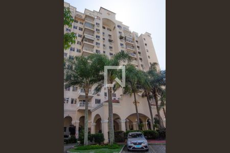 Apartamento para alugar com 64m², 2 quartos e 1 vaga Apartamento para alugar com 64m², 2 quartos e 1 vagaFachada