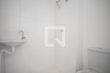 Banheiro de kitnet/studio à venda com 1 quarto, 17m² em Vila Sônia, São Paulo