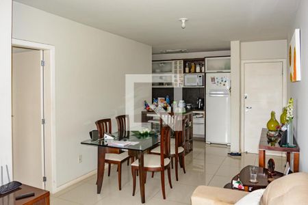 Sala de apartamento para alugar com 2 quartos, 90m² em Itacorubi, Florianópolis