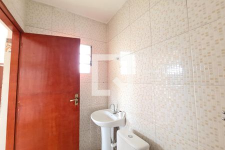 Banheiro de apartamento para alugar com 1 quarto, 20m² em Jardim Egle, São Paulo