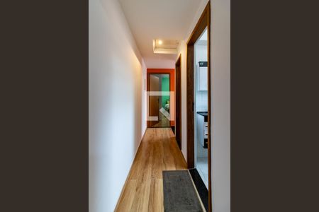 Corredor de casa para alugar com 6 quartos, 260m² em Jardim Primavera, São Paulo