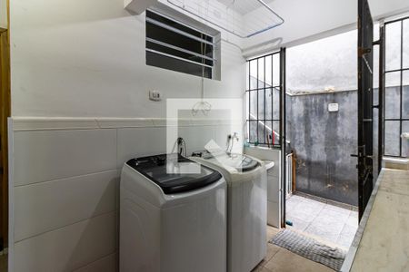 Casa para alugar com 260m², 6 quartos e 2 vagasÁrea de Serviço