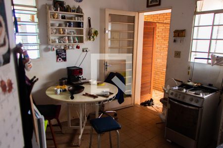 Casa à venda com 250m², 3 quartos e 2 vagasCOZINHA