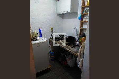 Casa à venda com 250m², 3 quartos e 2 vagasEDICULA FUNDO