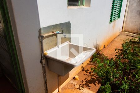 Casa à venda com 250m², 3 quartos e 2 vagasÁREA DE SERVIÇO